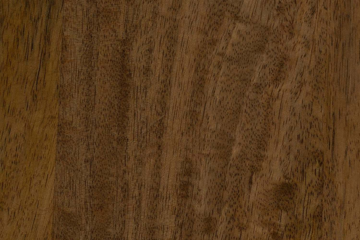 Schreibtisch aus Mangoholz Solvia – Arbeiten mit klarem Kopf