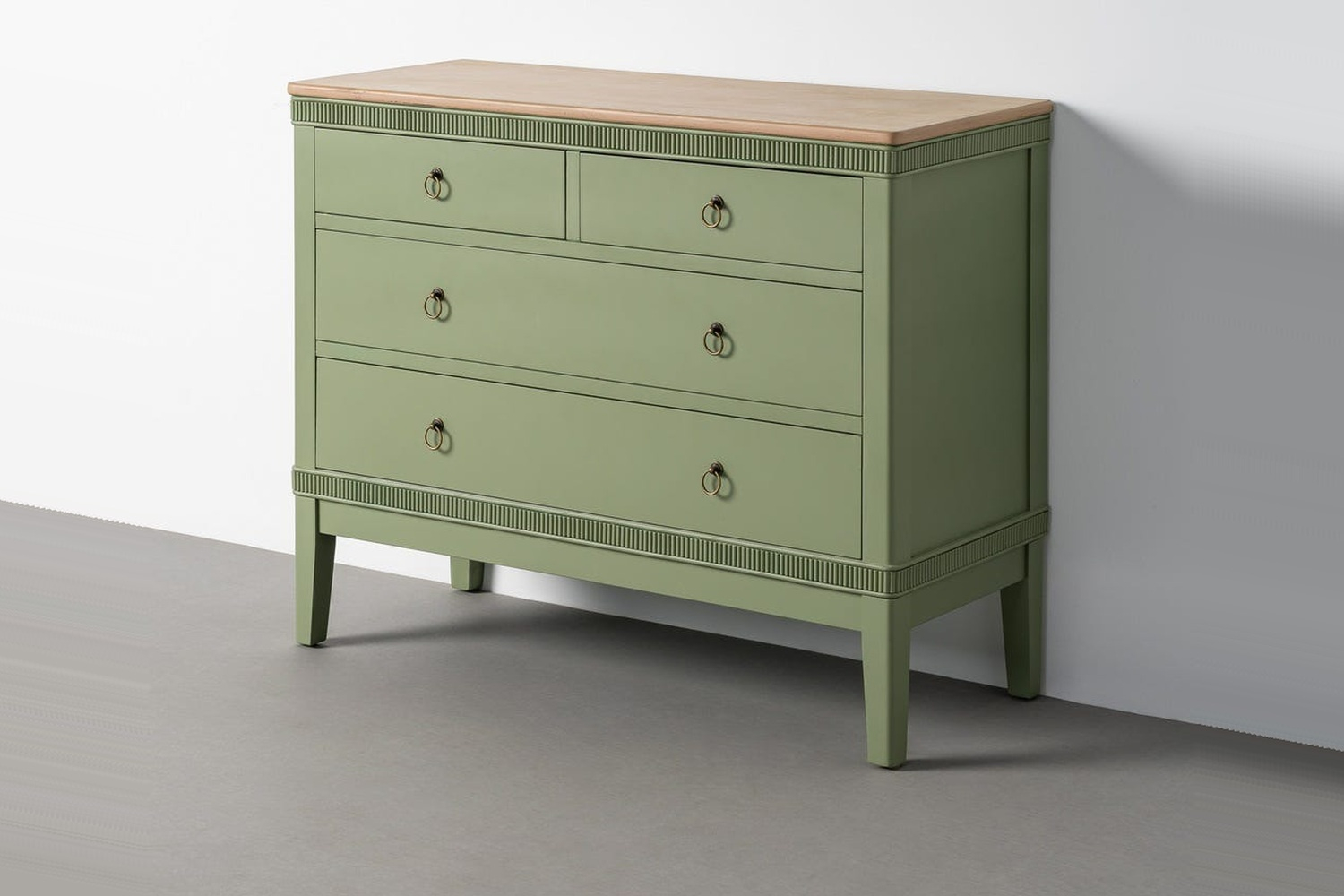 Varen green dresser – Storage with a touch of color
