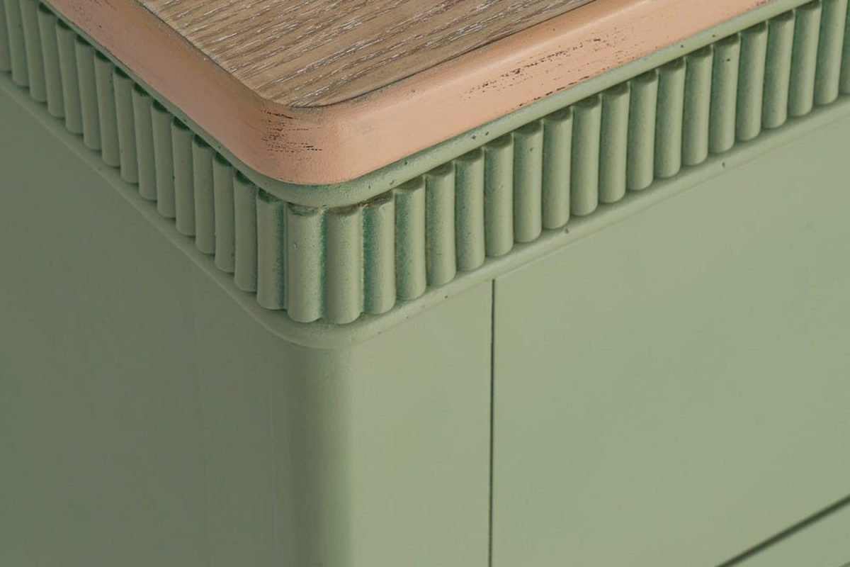 Commode verte Varen – Du rangement haut en couleur