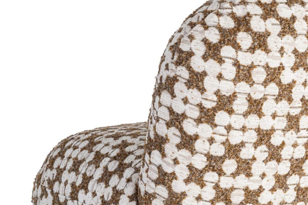 Orel patterned armchair – Comfort and enveloping design