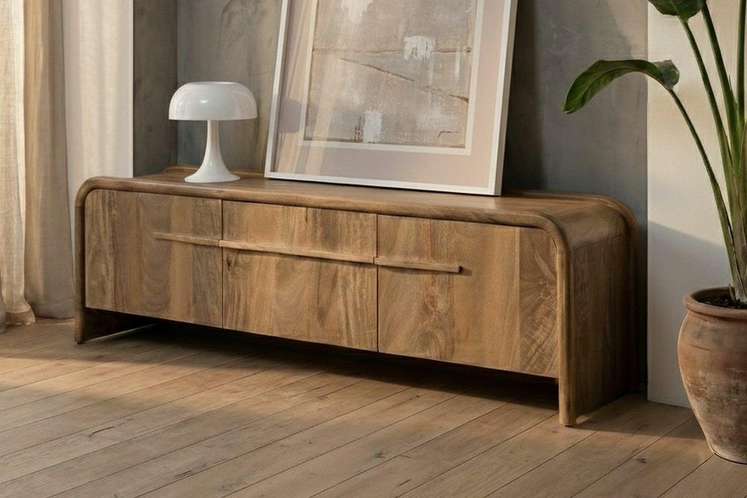 Luan 160 cm TV stand – Storage with soft curves