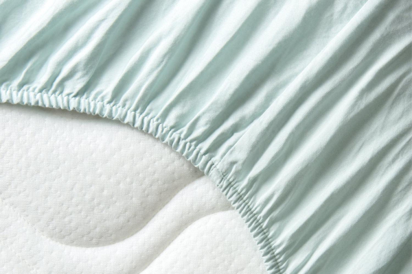 Drap housse pur coton bio uni | Maison Aveni