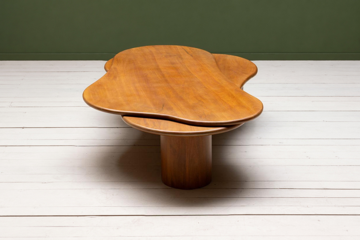 Tavolino da salotto Orena in legno massello di mango 145 cm