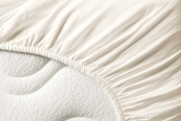 Drap housse pur coton bio uni | Maison Aveni