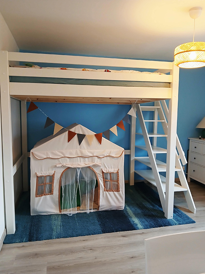 Lit-mezzanine-2-places-maison-aveni-pin-massif