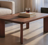Table basse en bois massif
